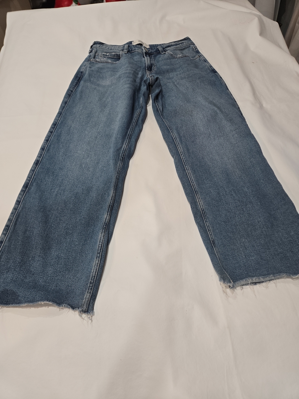 Hollister Wide-Leg Frayed Hem Jeans - Medium Blue